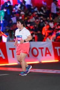 BIB: 45989
                            <button type="button" onclick="openModal(21642974)" class="btn btn-primary btn-sm float-right btn-popup" data-toggle="modal" data-target=".modal-high-quality">
                        <i class="fas fa-shopping-cart"></i> Add to Cart
                    </button>
                                            <button type="button" onclick="isThisMe(21642974, true)" class="btn btn-success btn-sm float-right btn-popup btn-isme hidden" data-toggle="tooltip" data-placement="bottom" title="นี่คือรูปของคุณใช่ไหม คลิกที่นี่เพื่อเอาเข้าอัลบั้ม">
                        <i class="fas fa-plus"></i> Add to album
                    </button>
                    <button type="button" onclick="isThisMe(21642974, false)" class="btn btn-warning btn-sm float-right btn-popup btn-isnotme hidden">
                        <i class="fas fa-ban"></i> Remove from album
                    </button>