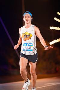 BIB: 40128, 000005, 00000
                            <button type="button" onclick="openModal(20689988)" class="btn btn-primary btn-sm float-right btn-popup" data-toggle="modal" data-target=".modal-high-quality">
                        <i class="fas fa-shopping-cart"></i> Add to Cart
                    </button>
                                            <button type="button" onclick="isThisMe(20689988, true)" class="btn btn-success btn-sm float-right btn-popup btn-isme hidden" data-toggle="tooltip" data-placement="bottom" title="นี่คือรูปของคุณใช่ไหม คลิกที่นี่เพื่อเอาเข้าอัลบั้ม">
                        <i class="fas fa-plus"></i> Add to album
                    </button>
                    <button type="button" onclick="isThisMe(20689988, false)" class="btn btn-warning btn-sm float-right btn-popup btn-isnotme hidden">
                        <i class="fas fa-ban"></i> Remove from album
                    </button>