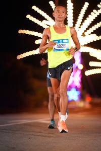 BIB: 0908, 40281
                            <button type="button" onclick="openModal(20681061)" class="btn btn-primary btn-sm float-right btn-popup" data-toggle="modal" data-target=".modal-high-quality">
                        <i class="fas fa-shopping-cart"></i> Add to Cart
                    </button>
                                            <button type="button" onclick="isThisMe(20681061, true)" class="btn btn-success btn-sm float-right btn-popup btn-isme hidden" data-toggle="tooltip" data-placement="bottom" title="นี่คือรูปของคุณใช่ไหม คลิกที่นี่เพื่อเอาเข้าอัลบั้ม">
                        <i class="fas fa-plus"></i> Add to album
                    </button>
                    <button type="button" onclick="isThisMe(20681061, false)" class="btn btn-warning btn-sm float-right btn-popup btn-isnotme hidden">
                        <i class="fas fa-ban"></i> Remove from album
                    </button>