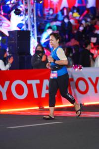 BIB: 1992
                            <button type="button" onclick="openModal(21641909)" class="btn btn-primary btn-sm float-right btn-popup" data-toggle="modal" data-target=".modal-high-quality">
                        <i class="fas fa-shopping-cart"></i> Add to Cart
                    </button>
                                            <button type="button" onclick="isThisMe(21641909, true)" class="btn btn-success btn-sm float-right btn-popup btn-isme hidden" data-toggle="tooltip" data-placement="bottom" title="นี่คือรูปของคุณใช่ไหม คลิกที่นี่เพื่อเอาเข้าอัลบั้ม">
                        <i class="fas fa-plus"></i> Add to album
                    </button>
                    <button type="button" onclick="isThisMe(21641909, false)" class="btn btn-warning btn-sm float-right btn-popup btn-isnotme hidden">
                        <i class="fas fa-ban"></i> Remove from album
                    </button>