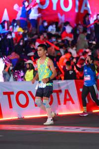 BIB: 1145
                            <button type="button" onclick="openModal(21642778)" class="btn btn-primary btn-sm float-right btn-popup" data-toggle="modal" data-target=".modal-high-quality">
                        <i class="fas fa-shopping-cart"></i> Add to Cart
                    </button>
                                            <button type="button" onclick="isThisMe(21642778, true)" class="btn btn-success btn-sm float-right btn-popup btn-isme hidden" data-toggle="tooltip" data-placement="bottom" title="นี่คือรูปของคุณใช่ไหม คลิกที่นี่เพื่อเอาเข้าอัลบั้ม">
                        <i class="fas fa-plus"></i> Add to album
                    </button>
                    <button type="button" onclick="isThisMe(21642778, false)" class="btn btn-warning btn-sm float-right btn-popup btn-isnotme hidden">
                        <i class="fas fa-ban"></i> Remove from album
                    </button>