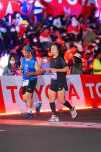 BIB: 805
                            <button type="button" onclick="openModal(21642653)" class="btn btn-primary btn-sm float-right btn-popup" data-toggle="modal" data-target=".modal-high-quality">
                        <i class="fas fa-shopping-cart"></i> Add to Cart
                    </button>
                                            <button type="button" onclick="isThisMe(21642653, true)" class="btn btn-success btn-sm float-right btn-popup btn-isme hidden" data-toggle="tooltip" data-placement="bottom" title="นี่คือรูปของคุณใช่ไหม คลิกที่นี่เพื่อเอาเข้าอัลบั้ม">
                        <i class="fas fa-plus"></i> Add to album
                    </button>
                    <button type="button" onclick="isThisMe(21642653, false)" class="btn btn-warning btn-sm float-right btn-popup btn-isnotme hidden">
                        <i class="fas fa-ban"></i> Remove from album
                    </button>