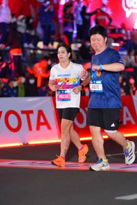 BIB: 46035, 44171
                            <button type="button" onclick="openModal(21645474)" class="btn btn-primary btn-sm float-right btn-popup" data-toggle="modal" data-target=".modal-high-quality">
                        <i class="fas fa-shopping-cart"></i> Add to Cart
                    </button>
                                            <button type="button" onclick="isThisMe(21645474, true)" class="btn btn-success btn-sm float-right btn-popup btn-isme hidden" data-toggle="tooltip" data-placement="bottom" title="นี่คือรูปของคุณใช่ไหม คลิกที่นี่เพื่อเอาเข้าอัลบั้ม">
                        <i class="fas fa-plus"></i> Add to album
                    </button>
                    <button type="button" onclick="isThisMe(21645474, false)" class="btn btn-warning btn-sm float-right btn-popup btn-isnotme hidden">
                        <i class="fas fa-ban"></i> Remove from album
                    </button>