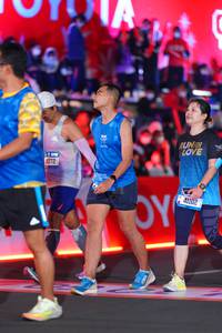 BIB: 4072, 41102
                            <button type="button" onclick="openModal(21645045)" class="btn btn-primary btn-sm float-right btn-popup" data-toggle="modal" data-target=".modal-high-quality">
                        <i class="fas fa-shopping-cart"></i> Add to Cart
                    </button>
                                            <button type="button" onclick="isThisMe(21645045, true)" class="btn btn-success btn-sm float-right btn-popup btn-isme hidden" data-toggle="tooltip" data-placement="bottom" title="นี่คือรูปของคุณใช่ไหม คลิกที่นี่เพื่อเอาเข้าอัลบั้ม">
                        <i class="fas fa-plus"></i> Add to album
                    </button>
                    <button type="button" onclick="isThisMe(21645045, false)" class="btn btn-warning btn-sm float-right btn-popup btn-isnotme hidden">
                        <i class="fas fa-ban"></i> Remove from album
                    </button>