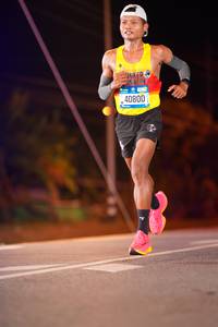 BIB: 40800
                            <button type="button" onclick="openModal(20672803)" class="btn btn-primary btn-sm float-right btn-popup" data-toggle="modal" data-target=".modal-high-quality">
                        <i class="fas fa-shopping-cart"></i> Add to Cart
                    </button>
                                            <button type="button" onclick="isThisMe(20672803, true)" class="btn btn-success btn-sm float-right btn-popup btn-isme hidden" data-toggle="tooltip" data-placement="bottom" title="นี่คือรูปของคุณใช่ไหม คลิกที่นี่เพื่อเอาเข้าอัลบั้ม">
                        <i class="fas fa-plus"></i> Add to album
                    </button>
                    <button type="button" onclick="isThisMe(20672803, false)" class="btn btn-warning btn-sm float-right btn-popup btn-isnotme hidden">
                        <i class="fas fa-ban"></i> Remove from album
                    </button>