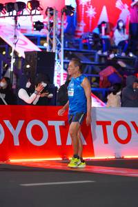 BIB: 4210
                            <button type="button" onclick="openModal(21645150)" class="btn btn-primary btn-sm float-right btn-popup" data-toggle="modal" data-target=".modal-high-quality">
                        <i class="fas fa-shopping-cart"></i> Add to Cart
                    </button>
                                            <button type="button" onclick="isThisMe(21645150, true)" class="btn btn-success btn-sm float-right btn-popup btn-isme hidden" data-toggle="tooltip" data-placement="bottom" title="นี่คือรูปของคุณใช่ไหม คลิกที่นี่เพื่อเอาเข้าอัลบั้ม">
                        <i class="fas fa-plus"></i> Add to album
                    </button>
                    <button type="button" onclick="isThisMe(21645150, false)" class="btn btn-warning btn-sm float-right btn-popup btn-isnotme hidden">
                        <i class="fas fa-ban"></i> Remove from album
                    </button>