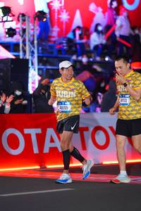 BIB: 41659, 41501
                            <button type="button" onclick="openModal(21645407)" class="btn btn-primary btn-sm float-right btn-popup" data-toggle="modal" data-target=".modal-high-quality">
                        <i class="fas fa-shopping-cart"></i> Add to Cart
                    </button>
                                            <button type="button" onclick="isThisMe(21645407, true)" class="btn btn-success btn-sm float-right btn-popup btn-isme hidden" data-toggle="tooltip" data-placement="bottom" title="นี่คือรูปของคุณใช่ไหม คลิกที่นี่เพื่อเอาเข้าอัลบั้ม">
                        <i class="fas fa-plus"></i> Add to album
                    </button>
                    <button type="button" onclick="isThisMe(21645407, false)" class="btn btn-warning btn-sm float-right btn-popup btn-isnotme hidden">
                        <i class="fas fa-ban"></i> Remove from album
                    </button>