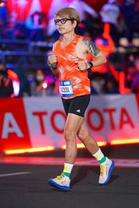 BIB: 40331
                            <button type="button" onclick="openModal(21645897)" class="btn btn-primary btn-sm float-right btn-popup" data-toggle="modal" data-target=".modal-high-quality">
                        <i class="fas fa-shopping-cart"></i> Add to Cart
                    </button>
                                            <button type="button" onclick="isThisMe(21645897, true)" class="btn btn-success btn-sm float-right btn-popup btn-isme hidden" data-toggle="tooltip" data-placement="bottom" title="นี่คือรูปของคุณใช่ไหม คลิกที่นี่เพื่อเอาเข้าอัลบั้ม">
                        <i class="fas fa-plus"></i> Add to album
                    </button>
                    <button type="button" onclick="isThisMe(21645897, false)" class="btn btn-warning btn-sm float-right btn-popup btn-isnotme hidden">
                        <i class="fas fa-ban"></i> Remove from album
                    </button>