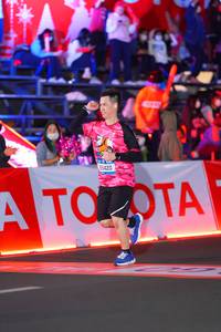 BIB: 65420
                            <button type="button" onclick="openModal(21646054)" class="btn btn-primary btn-sm float-right btn-popup" data-toggle="modal" data-target=".modal-high-quality">
                        <i class="fas fa-shopping-cart"></i> Add to Cart
                    </button>
                                            <button type="button" onclick="isThisMe(21646054, true)" class="btn btn-success btn-sm float-right btn-popup btn-isme hidden" data-toggle="tooltip" data-placement="bottom" title="นี่คือรูปของคุณใช่ไหม คลิกที่นี่เพื่อเอาเข้าอัลบั้ม">
                        <i class="fas fa-plus"></i> Add to album
                    </button>
                    <button type="button" onclick="isThisMe(21646054, false)" class="btn btn-warning btn-sm float-right btn-popup btn-isnotme hidden">
                        <i class="fas fa-ban"></i> Remove from album
                    </button>