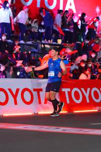 BIB: 461, 4034
                            <button type="button" onclick="openModal(21644847)" class="btn btn-primary btn-sm float-right btn-popup" data-toggle="modal" data-target=".modal-high-quality">
                        <i class="fas fa-shopping-cart"></i> Add to Cart
                    </button>
                                            <button type="button" onclick="isThisMe(21644847, true)" class="btn btn-success btn-sm float-right btn-popup btn-isme hidden" data-toggle="tooltip" data-placement="bottom" title="นี่คือรูปของคุณใช่ไหม คลิกที่นี่เพื่อเอาเข้าอัลบั้ม">
                        <i class="fas fa-plus"></i> Add to album
                    </button>
                    <button type="button" onclick="isThisMe(21644847, false)" class="btn btn-warning btn-sm float-right btn-popup btn-isnotme hidden">
                        <i class="fas fa-ban"></i> Remove from album
                    </button>