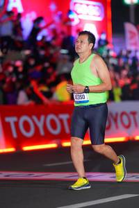 BIB: 41350
                            <button type="button" onclick="openModal(21640319)" class="btn btn-primary btn-sm float-right btn-popup" data-toggle="modal" data-target=".modal-high-quality">
                        <i class="fas fa-shopping-cart"></i> Add to Cart
                    </button>
                                            <button type="button" onclick="isThisMe(21640319, true)" class="btn btn-success btn-sm float-right btn-popup btn-isme hidden" data-toggle="tooltip" data-placement="bottom" title="นี่คือรูปของคุณใช่ไหม คลิกที่นี่เพื่อเอาเข้าอัลบั้ม">
                        <i class="fas fa-plus"></i> Add to album
                    </button>
                    <button type="button" onclick="isThisMe(21640319, false)" class="btn btn-warning btn-sm float-right btn-popup btn-isnotme hidden">
                        <i class="fas fa-ban"></i> Remove from album
                    </button>