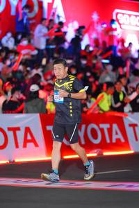 BIB: 13821
                            <button type="button" onclick="openModal(21640422)" class="btn btn-primary btn-sm float-right btn-popup" data-toggle="modal" data-target=".modal-high-quality">
                        <i class="fas fa-shopping-cart"></i> Add to Cart
                    </button>
                                            <button type="button" onclick="isThisMe(21640422, true)" class="btn btn-success btn-sm float-right btn-popup btn-isme hidden" data-toggle="tooltip" data-placement="bottom" title="นี่คือรูปของคุณใช่ไหม คลิกที่นี่เพื่อเอาเข้าอัลบั้ม">
                        <i class="fas fa-plus"></i> Add to album
                    </button>
                    <button type="button" onclick="isThisMe(21640422, false)" class="btn btn-warning btn-sm float-right btn-popup btn-isnotme hidden">
                        <i class="fas fa-ban"></i> Remove from album
                    </button>