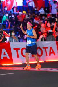 BIB: 4733
                            <button type="button" onclick="openModal(21639073)" class="btn btn-primary btn-sm float-right btn-popup" data-toggle="modal" data-target=".modal-high-quality">
                        <i class="fas fa-shopping-cart"></i> Add to Cart
                    </button>
                                            <button type="button" onclick="isThisMe(21639073, true)" class="btn btn-success btn-sm float-right btn-popup btn-isme hidden" data-toggle="tooltip" data-placement="bottom" title="นี่คือรูปของคุณใช่ไหม คลิกที่นี่เพื่อเอาเข้าอัลบั้ม">
                        <i class="fas fa-plus"></i> Add to album
                    </button>
                    <button type="button" onclick="isThisMe(21639073, false)" class="btn btn-warning btn-sm float-right btn-popup btn-isnotme hidden">
                        <i class="fas fa-ban"></i> Remove from album
                    </button>