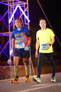 BIB: 43778, 402
                            <button type="button" onclick="openModal(21085094)" class="btn btn-primary btn-sm float-right btn-popup" data-toggle="modal" data-target=".modal-high-quality">
                        <i class="fas fa-shopping-cart"></i> Add to Cart
                    </button>
                                            <button type="button" onclick="isThisMe(21085094, true)" class="btn btn-success btn-sm float-right btn-popup btn-isme hidden" data-toggle="tooltip" data-placement="bottom" title="นี่คือรูปของคุณใช่ไหม คลิกที่นี่เพื่อเอาเข้าอัลบั้ม">
                        <i class="fas fa-plus"></i> Add to album
                    </button>
                    <button type="button" onclick="isThisMe(21085094, false)" class="btn btn-warning btn-sm float-right btn-popup btn-isnotme hidden">
                        <i class="fas fa-ban"></i> Remove from album
                    </button>