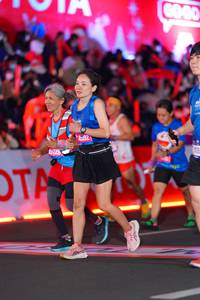 BIB: 57263
                            <button type="button" onclick="openModal(21641995)" class="btn btn-primary btn-sm float-right btn-popup" data-toggle="modal" data-target=".modal-high-quality">
                        <i class="fas fa-shopping-cart"></i> Add to Cart
                    </button>
                                            <button type="button" onclick="isThisMe(21641995, true)" class="btn btn-success btn-sm float-right btn-popup btn-isme hidden" data-toggle="tooltip" data-placement="bottom" title="นี่คือรูปของคุณใช่ไหม คลิกที่นี่เพื่อเอาเข้าอัลบั้ม">
                        <i class="fas fa-plus"></i> Add to album
                    </button>
                    <button type="button" onclick="isThisMe(21641995, false)" class="btn btn-warning btn-sm float-right btn-popup btn-isnotme hidden">
                        <i class="fas fa-ban"></i> Remove from album
                    </button>