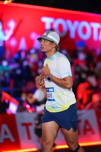 BIB: 405
                            <button type="button" onclick="openModal(21641932)" class="btn btn-primary btn-sm float-right btn-popup" data-toggle="modal" data-target=".modal-high-quality">
                        <i class="fas fa-shopping-cart"></i> Add to Cart
                    </button>
                                            <button type="button" onclick="isThisMe(21641932, true)" class="btn btn-success btn-sm float-right btn-popup btn-isme hidden" data-toggle="tooltip" data-placement="bottom" title="นี่คือรูปของคุณใช่ไหม คลิกที่นี่เพื่อเอาเข้าอัลบั้ม">
                        <i class="fas fa-plus"></i> Add to album
                    </button>
                    <button type="button" onclick="isThisMe(21641932, false)" class="btn btn-warning btn-sm float-right btn-popup btn-isnotme hidden">
                        <i class="fas fa-ban"></i> Remove from album
                    </button>