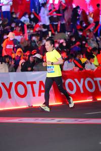 BIB: 40229
                            <button type="button" onclick="openModal(21640037)" class="btn btn-primary btn-sm float-right btn-popup" data-toggle="modal" data-target=".modal-high-quality">
                        <i class="fas fa-shopping-cart"></i> Add to Cart
                    </button>
                                            <button type="button" onclick="isThisMe(21640037, true)" class="btn btn-success btn-sm float-right btn-popup btn-isme hidden" data-toggle="tooltip" data-placement="bottom" title="นี่คือรูปของคุณใช่ไหม คลิกที่นี่เพื่อเอาเข้าอัลบั้ม">
                        <i class="fas fa-plus"></i> Add to album
                    </button>
                    <button type="button" onclick="isThisMe(21640037, false)" class="btn btn-warning btn-sm float-right btn-popup btn-isnotme hidden">
                        <i class="fas fa-ban"></i> Remove from album
                    </button>