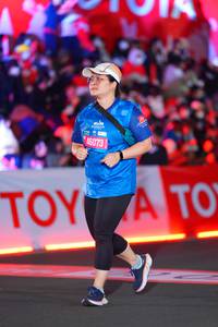 BIB: 46073
                            <button type="button" onclick="openModal(21643934)" class="btn btn-primary btn-sm float-right btn-popup" data-toggle="modal" data-target=".modal-high-quality">
                        <i class="fas fa-shopping-cart"></i> Add to Cart
                    </button>
                                            <button type="button" onclick="isThisMe(21643934, true)" class="btn btn-success btn-sm float-right btn-popup btn-isme hidden" data-toggle="tooltip" data-placement="bottom" title="นี่คือรูปของคุณใช่ไหม คลิกที่นี่เพื่อเอาเข้าอัลบั้ม">
                        <i class="fas fa-plus"></i> Add to album
                    </button>
                    <button type="button" onclick="isThisMe(21643934, false)" class="btn btn-warning btn-sm float-right btn-popup btn-isnotme hidden">
                        <i class="fas fa-ban"></i> Remove from album
                    </button>