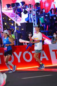 BIB: 868
                            <button type="button" onclick="openModal(21639570)" class="btn btn-primary btn-sm float-right btn-popup" data-toggle="modal" data-target=".modal-high-quality">
                        <i class="fas fa-shopping-cart"></i> Add to Cart
                    </button>
                                            <button type="button" onclick="isThisMe(21639570, true)" class="btn btn-success btn-sm float-right btn-popup btn-isme hidden" data-toggle="tooltip" data-placement="bottom" title="นี่คือรูปของคุณใช่ไหม คลิกที่นี่เพื่อเอาเข้าอัลบั้ม">
                        <i class="fas fa-plus"></i> Add to album
                    </button>
                    <button type="button" onclick="isThisMe(21639570, false)" class="btn btn-warning btn-sm float-right btn-popup btn-isnotme hidden">
                        <i class="fas fa-ban"></i> Remove from album
                    </button>