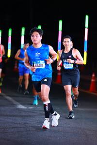 BIB: 68418, 40490
                            <button type="button" onclick="openModal(19715174)" class="btn btn-primary btn-sm float-right btn-popup" data-toggle="modal" data-target=".modal-high-quality">
                        <i class="fas fa-shopping-cart"></i> Add to Cart
                    </button>
                                            <button type="button" onclick="isThisMe(19715174, true)" class="btn btn-success btn-sm float-right btn-popup btn-isme hidden" data-toggle="tooltip" data-placement="bottom" title="นี่คือรูปของคุณใช่ไหม คลิกที่นี่เพื่อเอาเข้าอัลบั้ม">
                        <i class="fas fa-plus"></i> Add to album
                    </button>
                    <button type="button" onclick="isThisMe(19715174, false)" class="btn btn-warning btn-sm float-right btn-popup btn-isnotme hidden">
                        <i class="fas fa-ban"></i> Remove from album
                    </button>