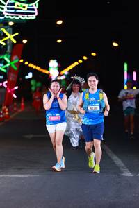 BIB: 46008, 42381
                            <button type="button" onclick="openModal(19932062)" class="btn btn-primary btn-sm float-right btn-popup" data-toggle="modal" data-target=".modal-high-quality">
                        <i class="fas fa-shopping-cart"></i> Add to Cart
                    </button>
                                            <button type="button" onclick="isThisMe(19932062, true)" class="btn btn-success btn-sm float-right btn-popup btn-isme hidden" data-toggle="tooltip" data-placement="bottom" title="นี่คือรูปของคุณใช่ไหม คลิกที่นี่เพื่อเอาเข้าอัลบั้ม">
                        <i class="fas fa-plus"></i> Add to album
                    </button>
                    <button type="button" onclick="isThisMe(19932062, false)" class="btn btn-warning btn-sm float-right btn-popup btn-isnotme hidden">
                        <i class="fas fa-ban"></i> Remove from album
                    </button>