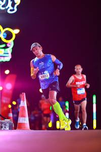 BIB: 2800
                            <button type="button" onclick="openModal(19709485)" class="btn btn-primary btn-sm float-right btn-popup" data-toggle="modal" data-target=".modal-high-quality">
                        <i class="fas fa-shopping-cart"></i> Add to Cart
                    </button>
                                            <button type="button" onclick="isThisMe(19709485, true)" class="btn btn-success btn-sm float-right btn-popup btn-isme hidden" data-toggle="tooltip" data-placement="bottom" title="นี่คือรูปของคุณใช่ไหม คลิกที่นี่เพื่อเอาเข้าอัลบั้ม">
                        <i class="fas fa-plus"></i> Add to album
                    </button>
                    <button type="button" onclick="isThisMe(19709485, false)" class="btn btn-warning btn-sm float-right btn-popup btn-isnotme hidden">
                        <i class="fas fa-ban"></i> Remove from album
                    </button>