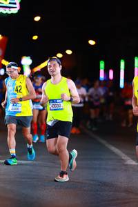 BIB: 0001
                            <button type="button" onclick="openModal(19789520)" class="btn btn-primary btn-sm float-right btn-popup" data-toggle="modal" data-target=".modal-high-quality">
                        <i class="fas fa-shopping-cart"></i> Add to Cart
                    </button>
                                            <button type="button" onclick="isThisMe(19789520, true)" class="btn btn-success btn-sm float-right btn-popup btn-isme hidden" data-toggle="tooltip" data-placement="bottom" title="นี่คือรูปของคุณใช่ไหม คลิกที่นี่เพื่อเอาเข้าอัลบั้ม">
                        <i class="fas fa-plus"></i> Add to album
                    </button>
                    <button type="button" onclick="isThisMe(19789520, false)" class="btn btn-warning btn-sm float-right btn-popup btn-isnotme hidden">
                        <i class="fas fa-ban"></i> Remove from album
                    </button>