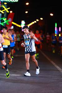 BIB: 44131
                            <button type="button" onclick="openModal(19757748)" class="btn btn-primary btn-sm float-right btn-popup" data-toggle="modal" data-target=".modal-high-quality">
                        <i class="fas fa-shopping-cart"></i> Add to Cart
                    </button>
                                            <button type="button" onclick="isThisMe(19757748, true)" class="btn btn-success btn-sm float-right btn-popup btn-isme hidden" data-toggle="tooltip" data-placement="bottom" title="นี่คือรูปของคุณใช่ไหม คลิกที่นี่เพื่อเอาเข้าอัลบั้ม">
                        <i class="fas fa-plus"></i> Add to album
                    </button>
                    <button type="button" onclick="isThisMe(19757748, false)" class="btn btn-warning btn-sm float-right btn-popup btn-isnotme hidden">
                        <i class="fas fa-ban"></i> Remove from album
                    </button>