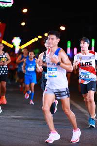 BIB: 2447, 43828
                            <button type="button" onclick="openModal(19710240)" class="btn btn-primary btn-sm float-right btn-popup" data-toggle="modal" data-target=".modal-high-quality">
                        <i class="fas fa-shopping-cart"></i> Add to Cart
                    </button>
                                            <button type="button" onclick="isThisMe(19710240, true)" class="btn btn-success btn-sm float-right btn-popup btn-isme hidden" data-toggle="tooltip" data-placement="bottom" title="นี่คือรูปของคุณใช่ไหม คลิกที่นี่เพื่อเอาเข้าอัลบั้ม">
                        <i class="fas fa-plus"></i> Add to album
                    </button>
                    <button type="button" onclick="isThisMe(19710240, false)" class="btn btn-warning btn-sm float-right btn-popup btn-isnotme hidden">
                        <i class="fas fa-ban"></i> Remove from album
                    </button>