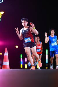 BIB: 43601, 40563
                            <button type="button" onclick="openModal(19705581)" class="btn btn-primary btn-sm float-right btn-popup" data-toggle="modal" data-target=".modal-high-quality">
                        <i class="fas fa-shopping-cart"></i> Add to Cart
                    </button>
                                            <button type="button" onclick="isThisMe(19705581, true)" class="btn btn-success btn-sm float-right btn-popup btn-isme hidden" data-toggle="tooltip" data-placement="bottom" title="นี่คือรูปของคุณใช่ไหม คลิกที่นี่เพื่อเอาเข้าอัลบั้ม">
                        <i class="fas fa-plus"></i> Add to album
                    </button>
                    <button type="button" onclick="isThisMe(19705581, false)" class="btn btn-warning btn-sm float-right btn-popup btn-isnotme hidden">
                        <i class="fas fa-ban"></i> Remove from album
                    </button>