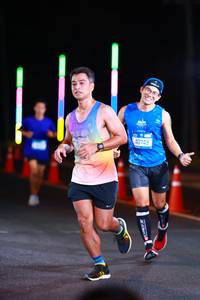 BIB: 400, 7777, 40749
                            <button type="button" onclick="openModal(19729632)" class="btn btn-primary btn-sm float-right btn-popup" data-toggle="modal" data-target=".modal-high-quality">
                        <i class="fas fa-shopping-cart"></i> Add to Cart
                    </button>
                                            <button type="button" onclick="isThisMe(19729632, true)" class="btn btn-success btn-sm float-right btn-popup btn-isme hidden" data-toggle="tooltip" data-placement="bottom" title="นี่คือรูปของคุณใช่ไหม คลิกที่นี่เพื่อเอาเข้าอัลบั้ม">
                        <i class="fas fa-plus"></i> Add to album
                    </button>
                    <button type="button" onclick="isThisMe(19729632, false)" class="btn btn-warning btn-sm float-right btn-popup btn-isnotme hidden">
                        <i class="fas fa-ban"></i> Remove from album
                    </button>