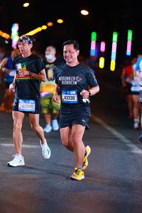 BIB: 40049, 43338
                            <button type="button" onclick="openModal(19726718)" class="btn btn-primary btn-sm float-right btn-popup" data-toggle="modal" data-target=".modal-high-quality">
                        <i class="fas fa-shopping-cart"></i> Add to Cart
                    </button>
                                            <button type="button" onclick="isThisMe(19726718, true)" class="btn btn-success btn-sm float-right btn-popup btn-isme hidden" data-toggle="tooltip" data-placement="bottom" title="นี่คือรูปของคุณใช่ไหม คลิกที่นี่เพื่อเอาเข้าอัลบั้ม">
                        <i class="fas fa-plus"></i> Add to album
                    </button>
                    <button type="button" onclick="isThisMe(19726718, false)" class="btn btn-warning btn-sm float-right btn-popup btn-isnotme hidden">
                        <i class="fas fa-ban"></i> Remove from album
                    </button>