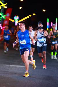 BIB: 40421, 41171
                            <button type="button" onclick="openModal(19730904)" class="btn btn-primary btn-sm float-right btn-popup" data-toggle="modal" data-target=".modal-high-quality">
                        <i class="fas fa-shopping-cart"></i> Add to Cart
                    </button>
                                            <button type="button" onclick="isThisMe(19730904, true)" class="btn btn-success btn-sm float-right btn-popup btn-isme hidden" data-toggle="tooltip" data-placement="bottom" title="นี่คือรูปของคุณใช่ไหม คลิกที่นี่เพื่อเอาเข้าอัลบั้ม">
                        <i class="fas fa-plus"></i> Add to album
                    </button>
                    <button type="button" onclick="isThisMe(19730904, false)" class="btn btn-warning btn-sm float-right btn-popup btn-isnotme hidden">
                        <i class="fas fa-ban"></i> Remove from album
                    </button>