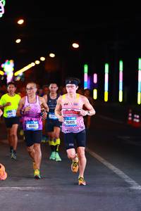 BIB: 40186, 200, 76405
                            <button type="button" onclick="openModal(19736944)" class="btn btn-primary btn-sm float-right btn-popup" data-toggle="modal" data-target=".modal-high-quality">
                        <i class="fas fa-shopping-cart"></i> Add to Cart
                    </button>
                                            <button type="button" onclick="isThisMe(19736944, true)" class="btn btn-success btn-sm float-right btn-popup btn-isme hidden" data-toggle="tooltip" data-placement="bottom" title="นี่คือรูปของคุณใช่ไหม คลิกที่นี่เพื่อเอาเข้าอัลบั้ม">
                        <i class="fas fa-plus"></i> Add to album
                    </button>
                    <button type="button" onclick="isThisMe(19736944, false)" class="btn btn-warning btn-sm float-right btn-popup btn-isnotme hidden">
                        <i class="fas fa-ban"></i> Remove from album
                    </button>