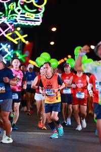 BIB: 421, 41235
                            <button type="button" onclick="openModal(19786337)" class="btn btn-primary btn-sm float-right btn-popup" data-toggle="modal" data-target=".modal-high-quality">
                        <i class="fas fa-shopping-cart"></i> Add to Cart
                    </button>
                                            <button type="button" onclick="isThisMe(19786337, true)" class="btn btn-success btn-sm float-right btn-popup btn-isme hidden" data-toggle="tooltip" data-placement="bottom" title="นี่คือรูปของคุณใช่ไหม คลิกที่นี่เพื่อเอาเข้าอัลบั้ม">
                        <i class="fas fa-plus"></i> Add to album
                    </button>
                    <button type="button" onclick="isThisMe(19786337, false)" class="btn btn-warning btn-sm float-right btn-popup btn-isnotme hidden">
                        <i class="fas fa-ban"></i> Remove from album
                    </button>