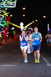 BIB: 46008, 42381
                            <button type="button" onclick="openModal(19932057)" class="btn btn-primary btn-sm float-right btn-popup" data-toggle="modal" data-target=".modal-high-quality">
                        <i class="fas fa-shopping-cart"></i> Add to Cart
                    </button>
                                            <button type="button" onclick="isThisMe(19932057, true)" class="btn btn-success btn-sm float-right btn-popup btn-isme hidden" data-toggle="tooltip" data-placement="bottom" title="นี่คือรูปของคุณใช่ไหม คลิกที่นี่เพื่อเอาเข้าอัลบั้ม">
                        <i class="fas fa-plus"></i> Add to album
                    </button>
                    <button type="button" onclick="isThisMe(19932057, false)" class="btn btn-warning btn-sm float-right btn-popup btn-isnotme hidden">
                        <i class="fas fa-ban"></i> Remove from album
                    </button>