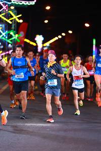 BIB: 42299, 4026
                            <button type="button" onclick="openModal(19753707)" class="btn btn-primary btn-sm float-right btn-popup" data-toggle="modal" data-target=".modal-high-quality">
                        <i class="fas fa-shopping-cart"></i> Add to Cart
                    </button>
                                            <button type="button" onclick="isThisMe(19753707, true)" class="btn btn-success btn-sm float-right btn-popup btn-isme hidden" data-toggle="tooltip" data-placement="bottom" title="นี่คือรูปของคุณใช่ไหม คลิกที่นี่เพื่อเอาเข้าอัลบั้ม">
                        <i class="fas fa-plus"></i> Add to album
                    </button>
                    <button type="button" onclick="isThisMe(19753707, false)" class="btn btn-warning btn-sm float-right btn-popup btn-isnotme hidden">
                        <i class="fas fa-ban"></i> Remove from album
                    </button>