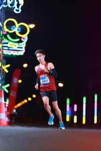 BIB: 40854
                            <button type="button" onclick="openModal(19697938)" class="btn btn-primary btn-sm float-right btn-popup" data-toggle="modal" data-target=".modal-high-quality">
                        <i class="fas fa-shopping-cart"></i> Add to Cart
                    </button>
                                            <button type="button" onclick="isThisMe(19697938, true)" class="btn btn-success btn-sm float-right btn-popup btn-isme hidden" data-toggle="tooltip" data-placement="bottom" title="นี่คือรูปของคุณใช่ไหม คลิกที่นี่เพื่อเอาเข้าอัลบั้ม">
                        <i class="fas fa-plus"></i> Add to album
                    </button>
                    <button type="button" onclick="isThisMe(19697938, false)" class="btn btn-warning btn-sm float-right btn-popup btn-isnotme hidden">
                        <i class="fas fa-ban"></i> Remove from album
                    </button>