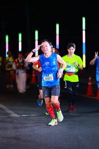 BIB: 42425
                            <button type="button" onclick="openModal(19753549)" class="btn btn-primary btn-sm float-right btn-popup" data-toggle="modal" data-target=".modal-high-quality">
                        <i class="fas fa-shopping-cart"></i> Add to Cart
                    </button>
                                            <button type="button" onclick="isThisMe(19753549, true)" class="btn btn-success btn-sm float-right btn-popup btn-isme hidden" data-toggle="tooltip" data-placement="bottom" title="นี่คือรูปของคุณใช่ไหม คลิกที่นี่เพื่อเอาเข้าอัลบั้ม">
                        <i class="fas fa-plus"></i> Add to album
                    </button>
                    <button type="button" onclick="isThisMe(19753549, false)" class="btn btn-warning btn-sm float-right btn-popup btn-isnotme hidden">
                        <i class="fas fa-ban"></i> Remove from album
                    </button>