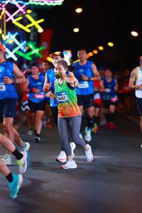 BIB: 29199
                            <button type="button" onclick="openModal(19782729)" class="btn btn-primary btn-sm float-right btn-popup" data-toggle="modal" data-target=".modal-high-quality">
                        <i class="fas fa-shopping-cart"></i> Add to Cart
                    </button>
                                            <button type="button" onclick="isThisMe(19782729, true)" class="btn btn-success btn-sm float-right btn-popup btn-isme hidden" data-toggle="tooltip" data-placement="bottom" title="นี่คือรูปของคุณใช่ไหม คลิกที่นี่เพื่อเอาเข้าอัลบั้ม">
                        <i class="fas fa-plus"></i> Add to album
                    </button>
                    <button type="button" onclick="isThisMe(19782729, false)" class="btn btn-warning btn-sm float-right btn-popup btn-isnotme hidden">
                        <i class="fas fa-ban"></i> Remove from album
                    </button>