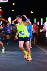 BIB: 41268
                            <button type="button" onclick="openModal(19748129)" class="btn btn-primary btn-sm float-right btn-popup" data-toggle="modal" data-target=".modal-high-quality">
                        <i class="fas fa-shopping-cart"></i> Add to Cart
                    </button>
                                            <button type="button" onclick="isThisMe(19748129, true)" class="btn btn-success btn-sm float-right btn-popup btn-isme hidden" data-toggle="tooltip" data-placement="bottom" title="นี่คือรูปของคุณใช่ไหม คลิกที่นี่เพื่อเอาเข้าอัลบั้ม">
                        <i class="fas fa-plus"></i> Add to album
                    </button>
                    <button type="button" onclick="isThisMe(19748129, false)" class="btn btn-warning btn-sm float-right btn-popup btn-isnotme hidden">
                        <i class="fas fa-ban"></i> Remove from album
                    </button>