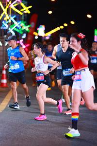 BIB: 41543, 67407, 87406
                            <button type="button" onclick="openModal(19726711)" class="btn btn-primary btn-sm float-right btn-popup" data-toggle="modal" data-target=".modal-high-quality">
                        <i class="fas fa-shopping-cart"></i> Add to Cart
                    </button>
                                            <button type="button" onclick="isThisMe(19726711, true)" class="btn btn-success btn-sm float-right btn-popup btn-isme hidden" data-toggle="tooltip" data-placement="bottom" title="นี่คือรูปของคุณใช่ไหม คลิกที่นี่เพื่อเอาเข้าอัลบั้ม">
                        <i class="fas fa-plus"></i> Add to album
                    </button>
                    <button type="button" onclick="isThisMe(19726711, false)" class="btn btn-warning btn-sm float-right btn-popup btn-isnotme hidden">
                        <i class="fas fa-ban"></i> Remove from album
                    </button>