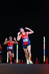 BIB: 41781, 40680
                            <button type="button" onclick="openModal(19699706)" class="btn btn-primary btn-sm float-right btn-popup" data-toggle="modal" data-target=".modal-high-quality">
                        <i class="fas fa-shopping-cart"></i> Add to Cart
                    </button>
                                            <button type="button" onclick="isThisMe(19699706, true)" class="btn btn-success btn-sm float-right btn-popup btn-isme hidden" data-toggle="tooltip" data-placement="bottom" title="นี่คือรูปของคุณใช่ไหม คลิกที่นี่เพื่อเอาเข้าอัลบั้ม">
                        <i class="fas fa-plus"></i> Add to album
                    </button>
                    <button type="button" onclick="isThisMe(19699706, false)" class="btn btn-warning btn-sm float-right btn-popup btn-isnotme hidden">
                        <i class="fas fa-ban"></i> Remove from album
                    </button>