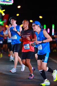 BIB: 41925, 42629, 0363
                            <button type="button" onclick="openModal(19783917)" class="btn btn-primary btn-sm float-right btn-popup" data-toggle="modal" data-target=".modal-high-quality">
                        <i class="fas fa-shopping-cart"></i> Add to Cart
                    </button>
                                            <button type="button" onclick="isThisMe(19783917, true)" class="btn btn-success btn-sm float-right btn-popup btn-isme hidden" data-toggle="tooltip" data-placement="bottom" title="นี่คือรูปของคุณใช่ไหม คลิกที่นี่เพื่อเอาเข้าอัลบั้ม">
                        <i class="fas fa-plus"></i> Add to album
                    </button>
                    <button type="button" onclick="isThisMe(19783917, false)" class="btn btn-warning btn-sm float-right btn-popup btn-isnotme hidden">
                        <i class="fas fa-ban"></i> Remove from album
                    </button>