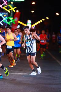 BIB: 44131
                            <button type="button" onclick="openModal(19757777)" class="btn btn-primary btn-sm float-right btn-popup" data-toggle="modal" data-target=".modal-high-quality">
                        <i class="fas fa-shopping-cart"></i> Add to Cart
                    </button>
                                            <button type="button" onclick="isThisMe(19757777, true)" class="btn btn-success btn-sm float-right btn-popup btn-isme hidden" data-toggle="tooltip" data-placement="bottom" title="นี่คือรูปของคุณใช่ไหม คลิกที่นี่เพื่อเอาเข้าอัลบั้ม">
                        <i class="fas fa-plus"></i> Add to album
                    </button>
                    <button type="button" onclick="isThisMe(19757777, false)" class="btn btn-warning btn-sm float-right btn-popup btn-isnotme hidden">
                        <i class="fas fa-ban"></i> Remove from album
                    </button>