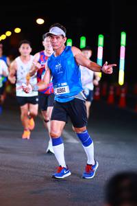 BIB: 1961
                            <button type="button" onclick="openModal(19736111)" class="btn btn-primary btn-sm float-right btn-popup" data-toggle="modal" data-target=".modal-high-quality">
                        <i class="fas fa-shopping-cart"></i> Add to Cart
                    </button>
                                            <button type="button" onclick="isThisMe(19736111, true)" class="btn btn-success btn-sm float-right btn-popup btn-isme hidden" data-toggle="tooltip" data-placement="bottom" title="นี่คือรูปของคุณใช่ไหม คลิกที่นี่เพื่อเอาเข้าอัลบั้ม">
                        <i class="fas fa-plus"></i> Add to album
                    </button>
                    <button type="button" onclick="isThisMe(19736111, false)" class="btn btn-warning btn-sm float-right btn-popup btn-isnotme hidden">
                        <i class="fas fa-ban"></i> Remove from album
                    </button>