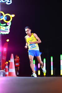 BIB: 40633
                            <button type="button" onclick="openModal(19698617)" class="btn btn-primary btn-sm float-right btn-popup" data-toggle="modal" data-target=".modal-high-quality">
                        <i class="fas fa-shopping-cart"></i> Add to Cart
                    </button>
                                            <button type="button" onclick="isThisMe(19698617, true)" class="btn btn-success btn-sm float-right btn-popup btn-isme hidden" data-toggle="tooltip" data-placement="bottom" title="นี่คือรูปของคุณใช่ไหม คลิกที่นี่เพื่อเอาเข้าอัลบั้ม">
                        <i class="fas fa-plus"></i> Add to album
                    </button>
                    <button type="button" onclick="isThisMe(19698617, false)" class="btn btn-warning btn-sm float-right btn-popup btn-isnotme hidden">
                        <i class="fas fa-ban"></i> Remove from album
                    </button>