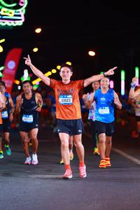 BIB: 42558, 43523
                            <button type="button" onclick="openModal(19770315)" class="btn btn-primary btn-sm float-right btn-popup" data-toggle="modal" data-target=".modal-high-quality">
                        <i class="fas fa-shopping-cart"></i> Add to Cart
                    </button>
                                            <button type="button" onclick="isThisMe(19770315, true)" class="btn btn-success btn-sm float-right btn-popup btn-isme hidden" data-toggle="tooltip" data-placement="bottom" title="นี่คือรูปของคุณใช่ไหม คลิกที่นี่เพื่อเอาเข้าอัลบั้ม">
                        <i class="fas fa-plus"></i> Add to album
                    </button>
                    <button type="button" onclick="isThisMe(19770315, false)" class="btn btn-warning btn-sm float-right btn-popup btn-isnotme hidden">
                        <i class="fas fa-ban"></i> Remove from album
                    </button>