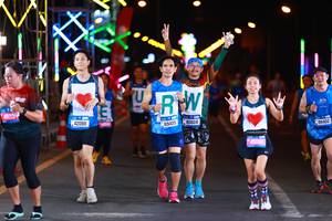 BIB: 46013, 42088, 69405, 40824, 45058, 88402
                            <button type="button" onclick="openModal(19841998)" class="btn btn-primary btn-sm float-right btn-popup" data-toggle="modal" data-target=".modal-high-quality">
                        <i class="fas fa-shopping-cart"></i> Add to Cart
                    </button>
                                            <button type="button" onclick="isThisMe(19841998, true)" class="btn btn-success btn-sm float-right btn-popup btn-isme hidden" data-toggle="tooltip" data-placement="bottom" title="นี่คือรูปของคุณใช่ไหม คลิกที่นี่เพื่อเอาเข้าอัลบั้ม">
                        <i class="fas fa-plus"></i> Add to album
                    </button>
                    <button type="button" onclick="isThisMe(19841998, false)" class="btn btn-warning btn-sm float-right btn-popup btn-isnotme hidden">
                        <i class="fas fa-ban"></i> Remove from album
                    </button>