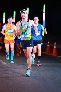 BIB: 425, 41904
                            <button type="button" onclick="openModal(19714401)" class="btn btn-primary btn-sm float-right btn-popup" data-toggle="modal" data-target=".modal-high-quality">
                        <i class="fas fa-shopping-cart"></i> Add to Cart
                    </button>
                                            <button type="button" onclick="isThisMe(19714401, true)" class="btn btn-success btn-sm float-right btn-popup btn-isme hidden" data-toggle="tooltip" data-placement="bottom" title="นี่คือรูปของคุณใช่ไหม คลิกที่นี่เพื่อเอาเข้าอัลบั้ม">
                        <i class="fas fa-plus"></i> Add to album
                    </button>
                    <button type="button" onclick="isThisMe(19714401, false)" class="btn btn-warning btn-sm float-right btn-popup btn-isnotme hidden">
                        <i class="fas fa-ban"></i> Remove from album
                    </button>